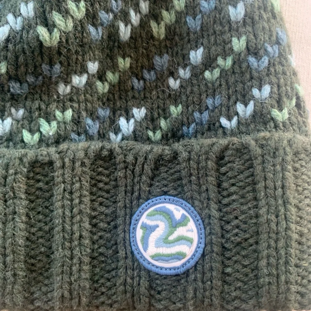 Patagonia Fair Isle Wool Pom Beanie | Winter Ski Nordic Hat - Picture 2 of 4